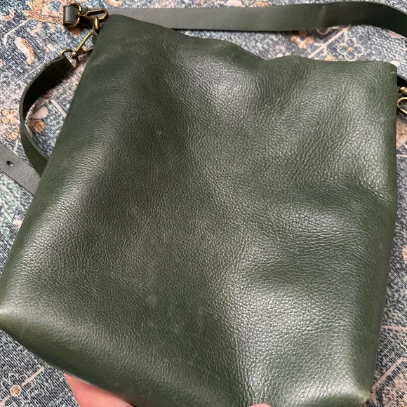 Madewell Transport Bucket Bag in Bottle Green 💚 - Picture 11 of 12